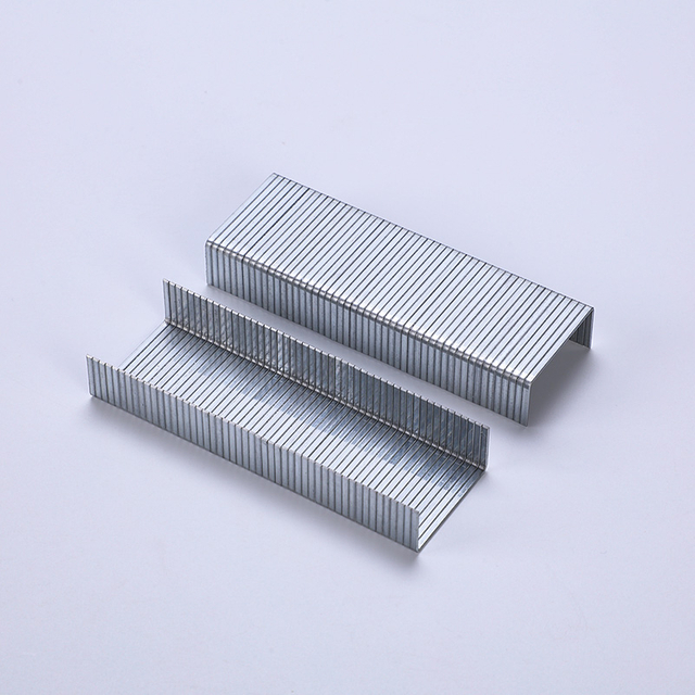 Factory Supply OEM&ODM Carton Closing Industrial Staples 3215